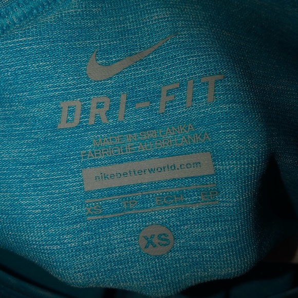 NIKE DRI-FIT LONGSLEEVE - Picture 5 of 6